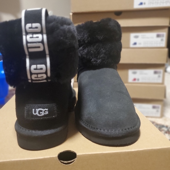 UGG Shoes - Uggs :: Black